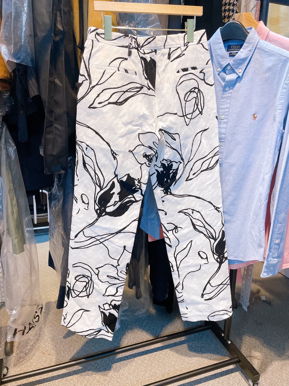 (정품/새상품) 네헤라 여성 화이트 플라워 패턴 코튼 팬츠 상품이미지3