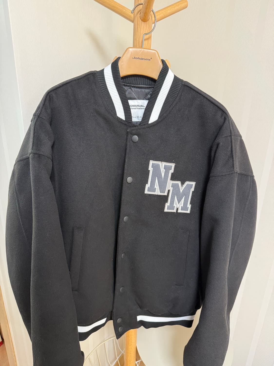 노매뉴얼 TAYLOR VARSITY JACKET - BLACK 상품이미지1