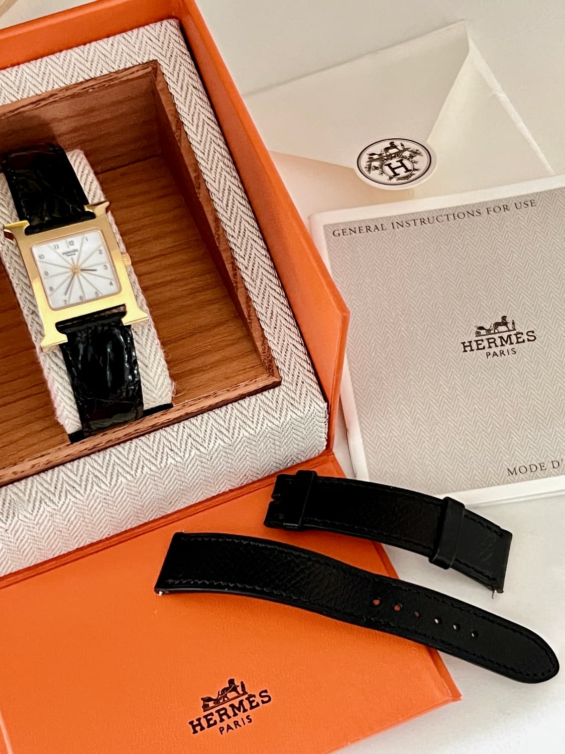 에르메스 H 아워 PM 골드 베젤 레더 시계 / 정품감정 케어  상품이미지7