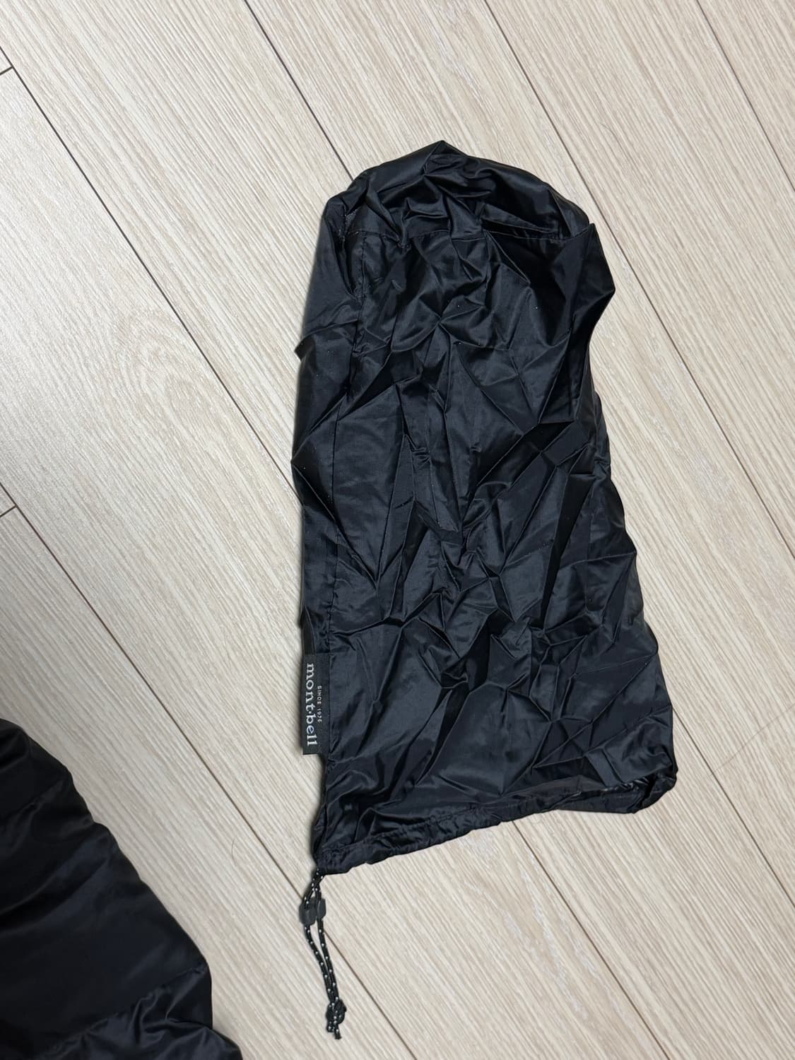 몽벨 라이트 알파인 다운 파카 블랙 새상품급 S사이즈 상품이미지4