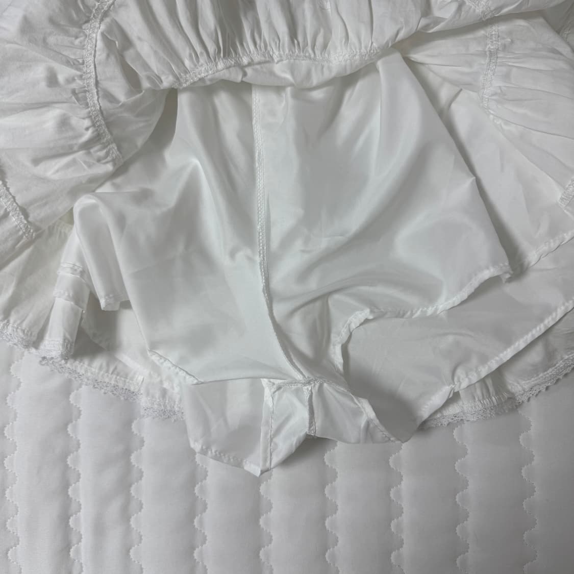 레이스 프릴 화이트 미니 스커트 상품이미지2