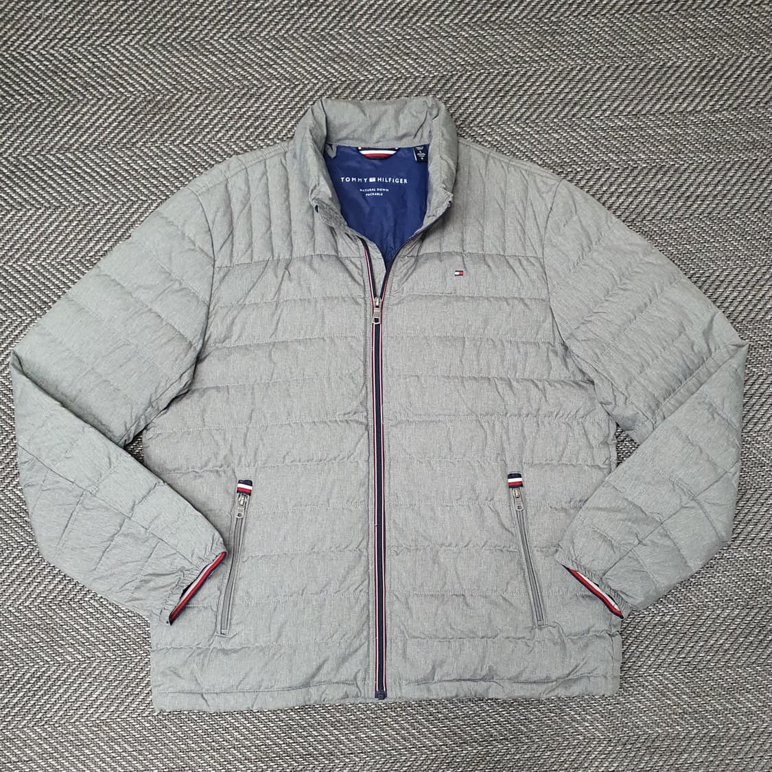 타미힐피거 오리털 경량패딩 남자105~110 상품이미지1