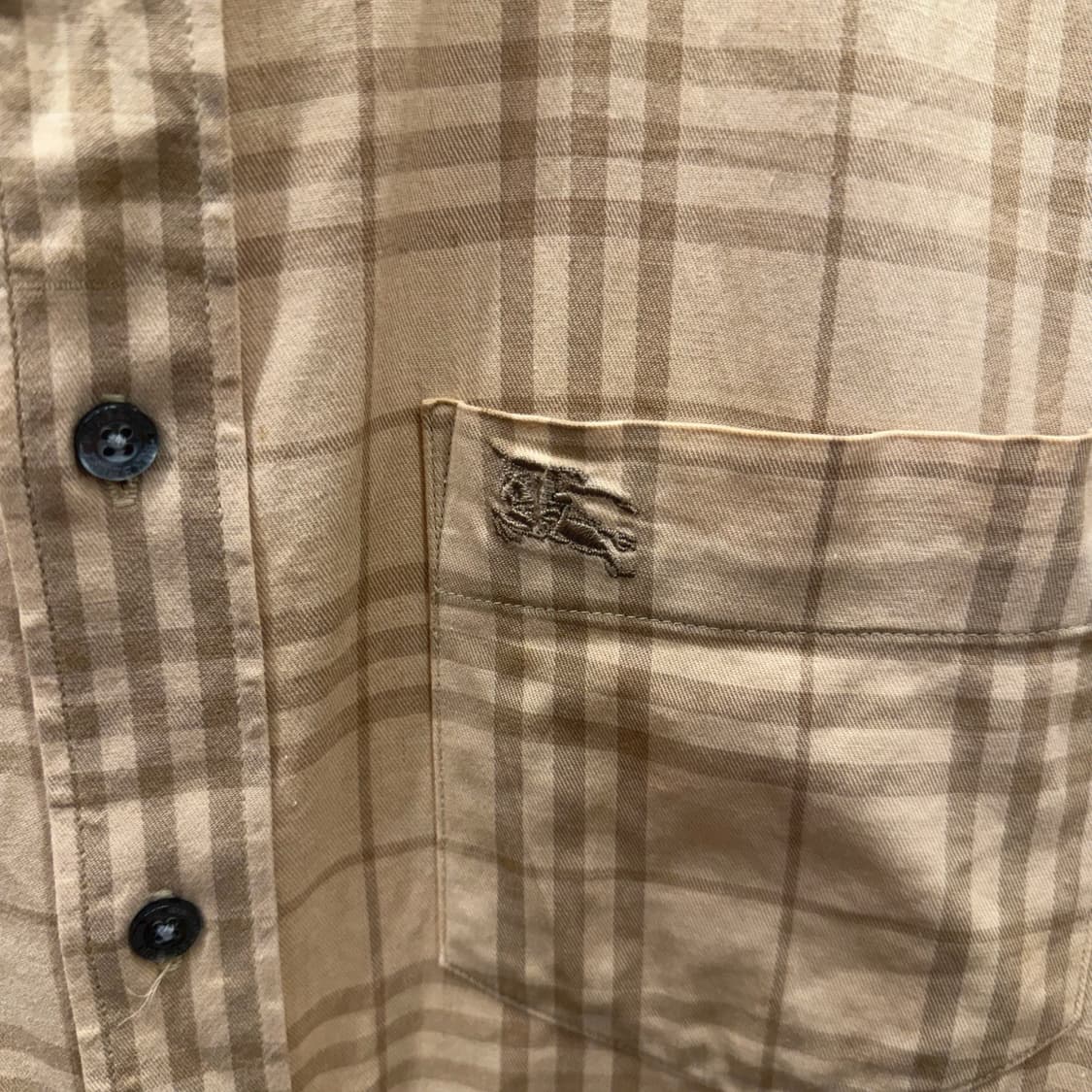 버버리 런던 코튼 반팔 체크 셔츠 로고 자수 포켓 디테일 베이지 상품이미지6