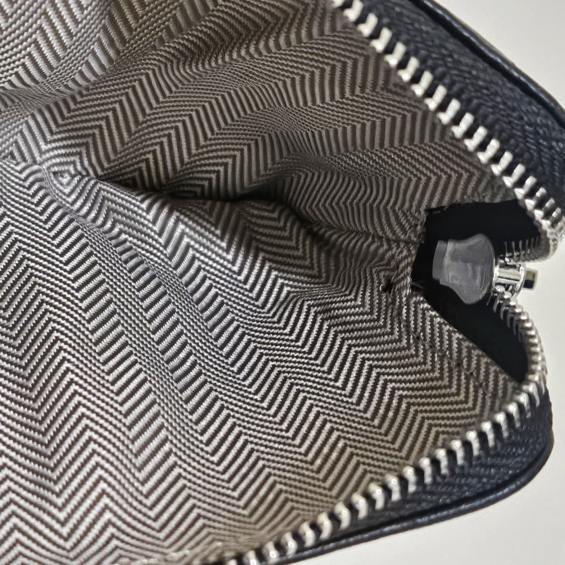 샤넬 빈티지 업사이클링 양가죽 지갑 상품이미지4