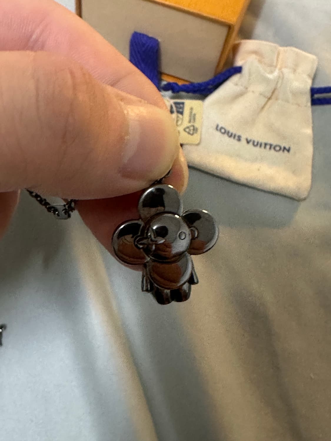 루이비통 비비엔 목걸이 상품이미지4