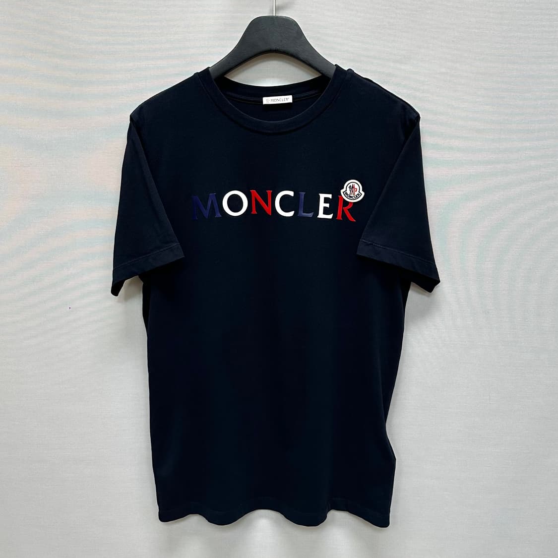 몽클레어 와펜패치 레터링 로고 반팔티 ( 95 ) 상품이미지1