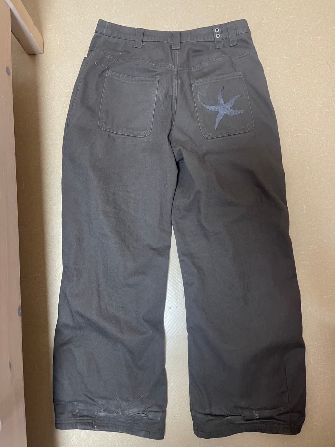 더콜디스트모먼트 치노팬츠 브라운 상품이미지3