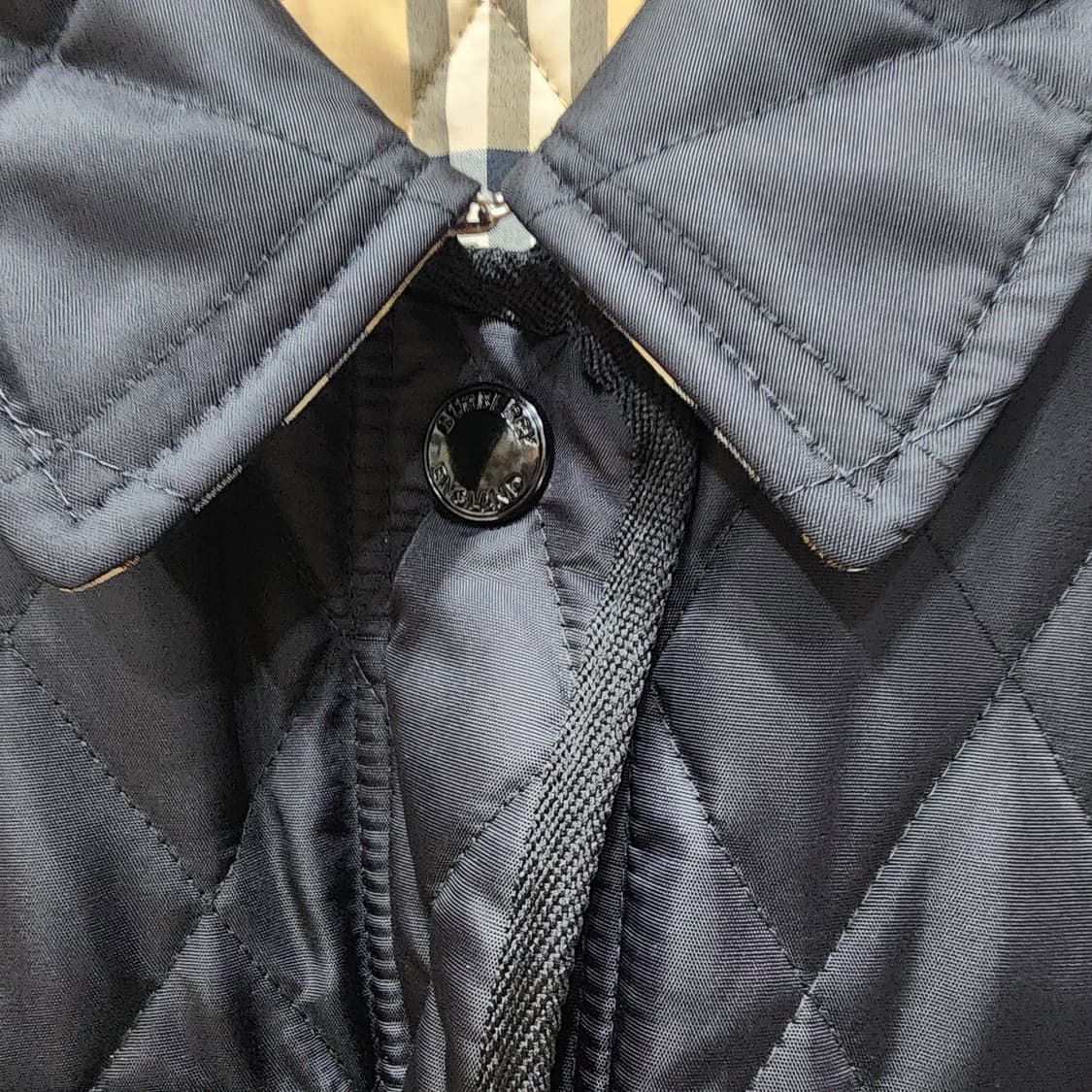 버버리 KEMBEL 다이아몬드 퀼팅자켓 S 새거급 상품이미지4