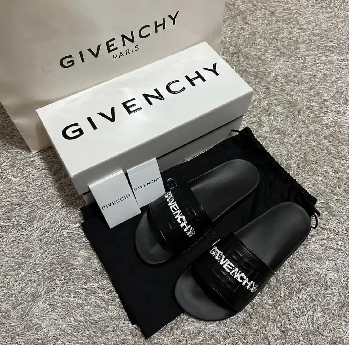 [정품/새 상품] 지방시 4G 슬라이드 슬리퍼 상품이미지2