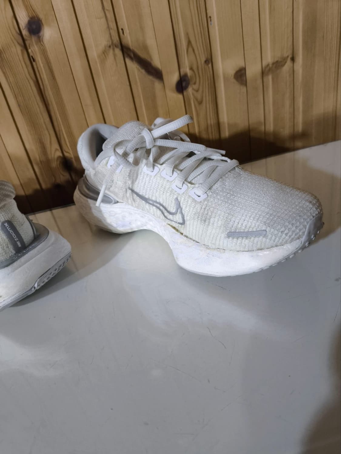 245mm 나이키 줌x 인빈서블 쿠션화 러닝화 상품이미지7