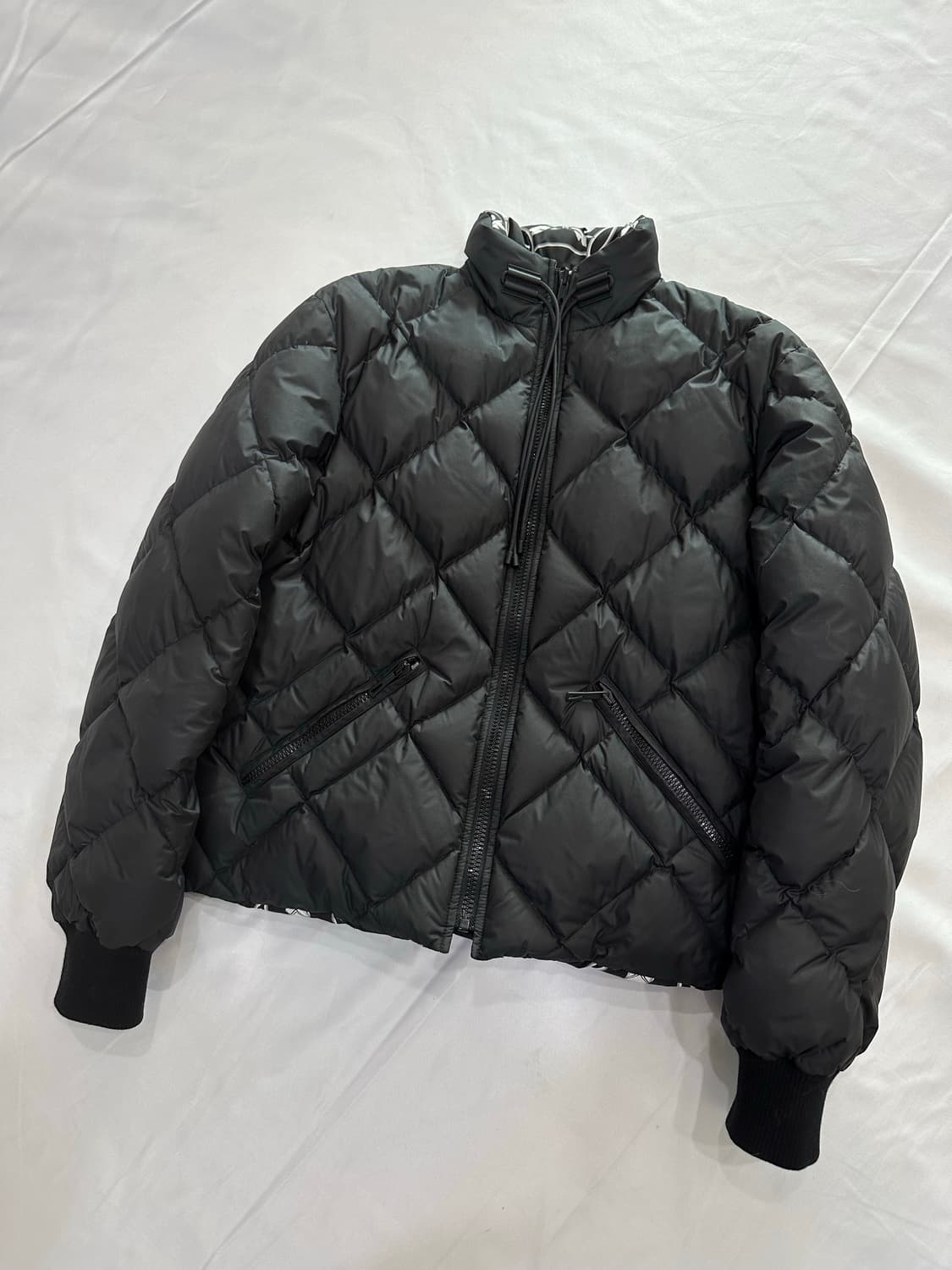 [36] 에르메스 여성 리버시블 샹달 덕다운 패딩 자켓 상품이미지4