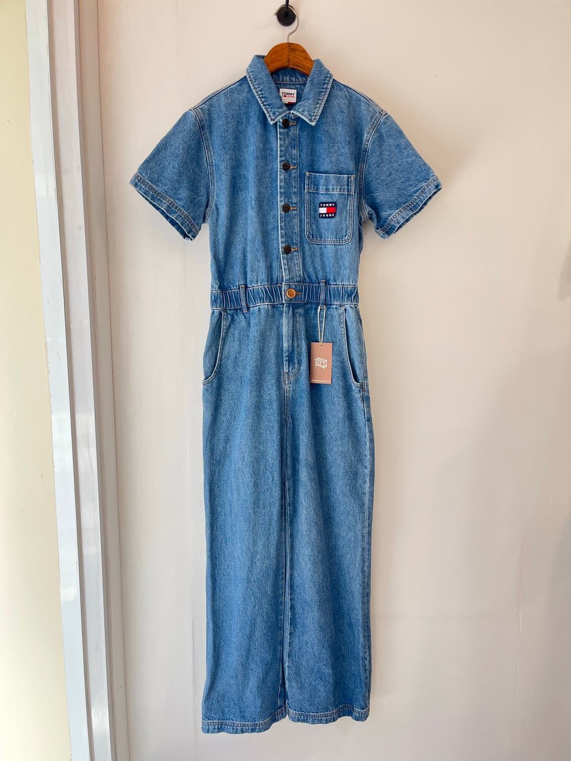 [XS] 타미 진스(Tommy Jeans) 로고 패치 데님 점프수트 상품이미지1