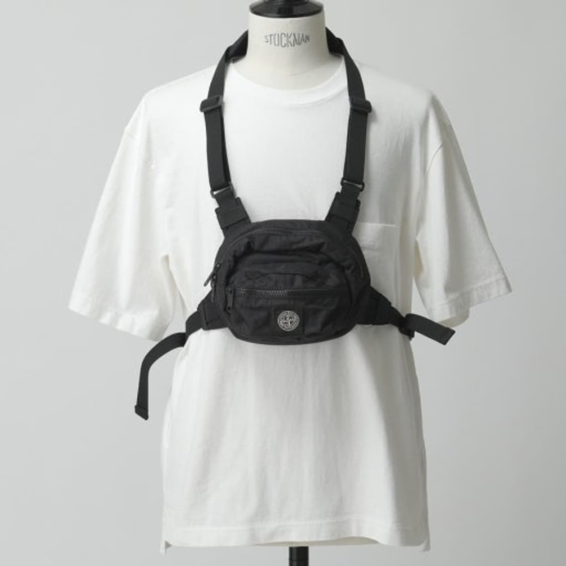 스톤아일랜드 립스탁 리플렉티브 바디백 상품이미지8