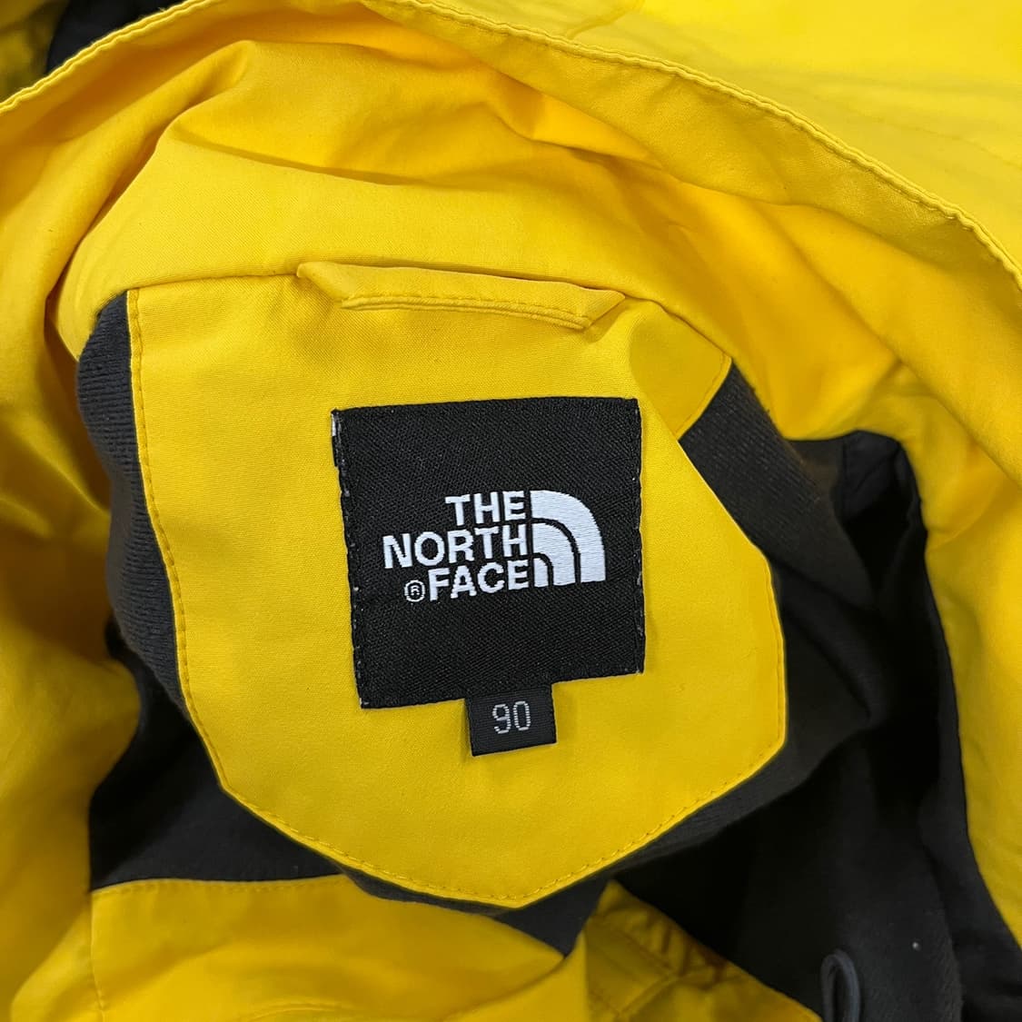 [정품/L] 노스페이스 옐로우 네이비 바람막이 후드 자켓 b17 상품이미지5