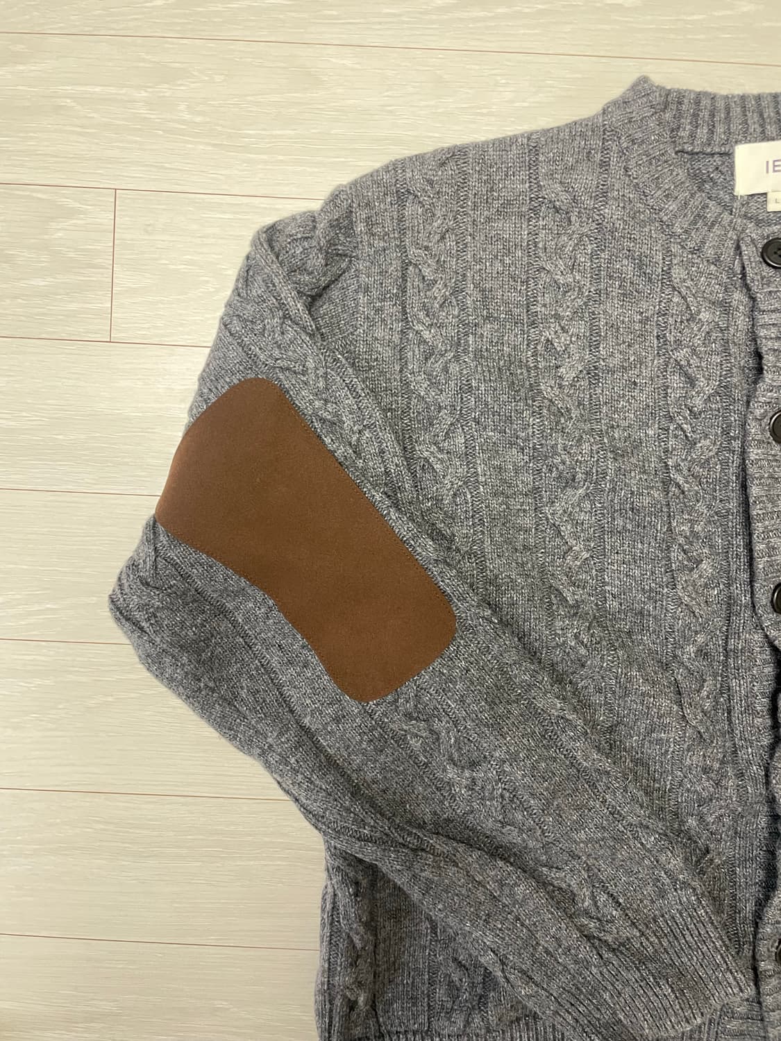IEY(이에이) ELBOW PATCH DOUBLE-LIP CARDIGAN 상품이미지3