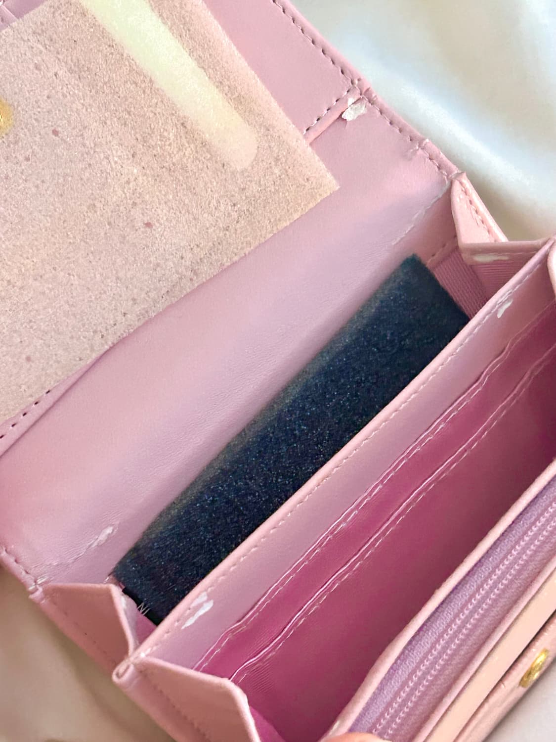 일본 산리오 헬로키티 에나멜 핑크 갸루 희귀 고전 지갑 y2k 상품이미지5