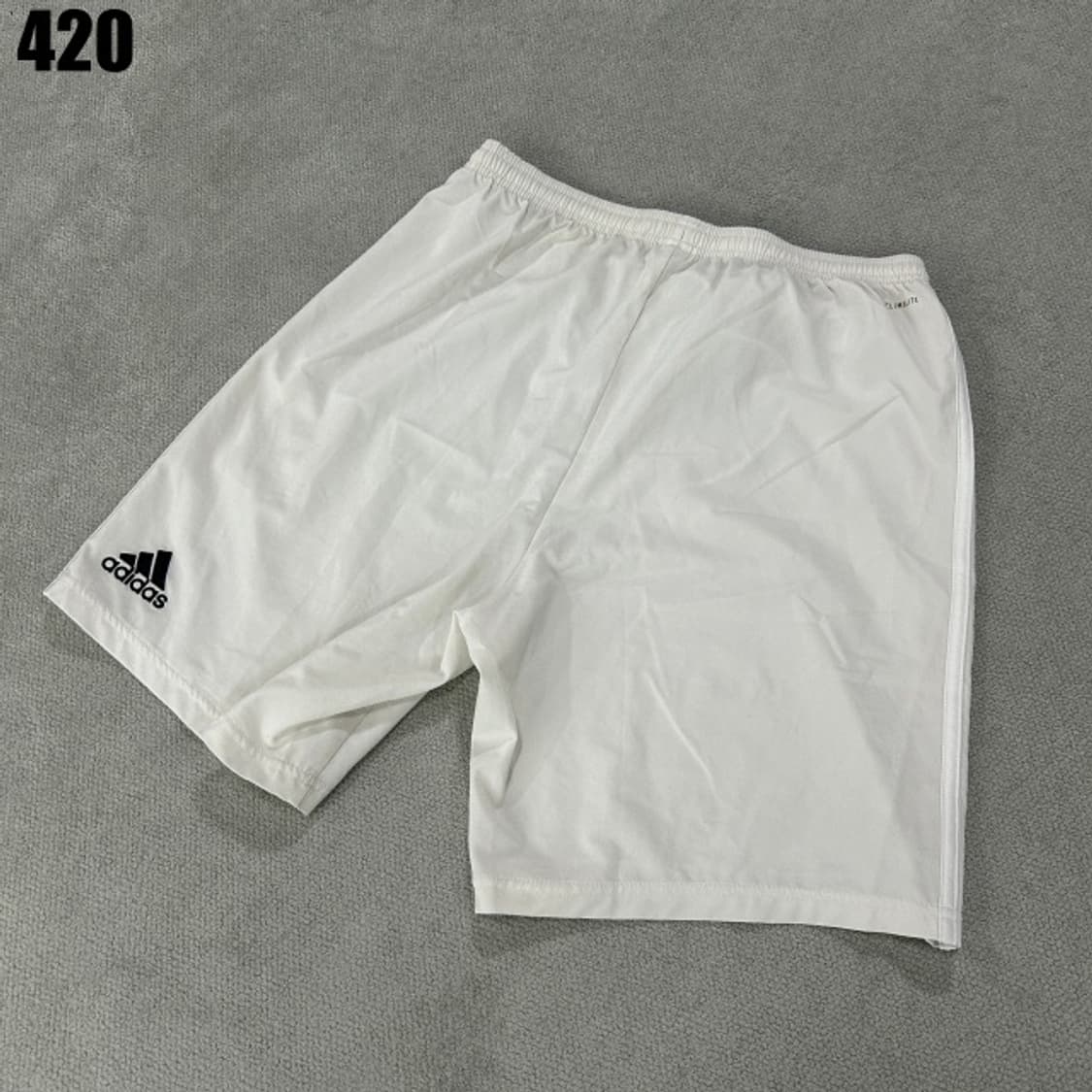 아디다스 화이트 삼선 반바지  상품이미지4