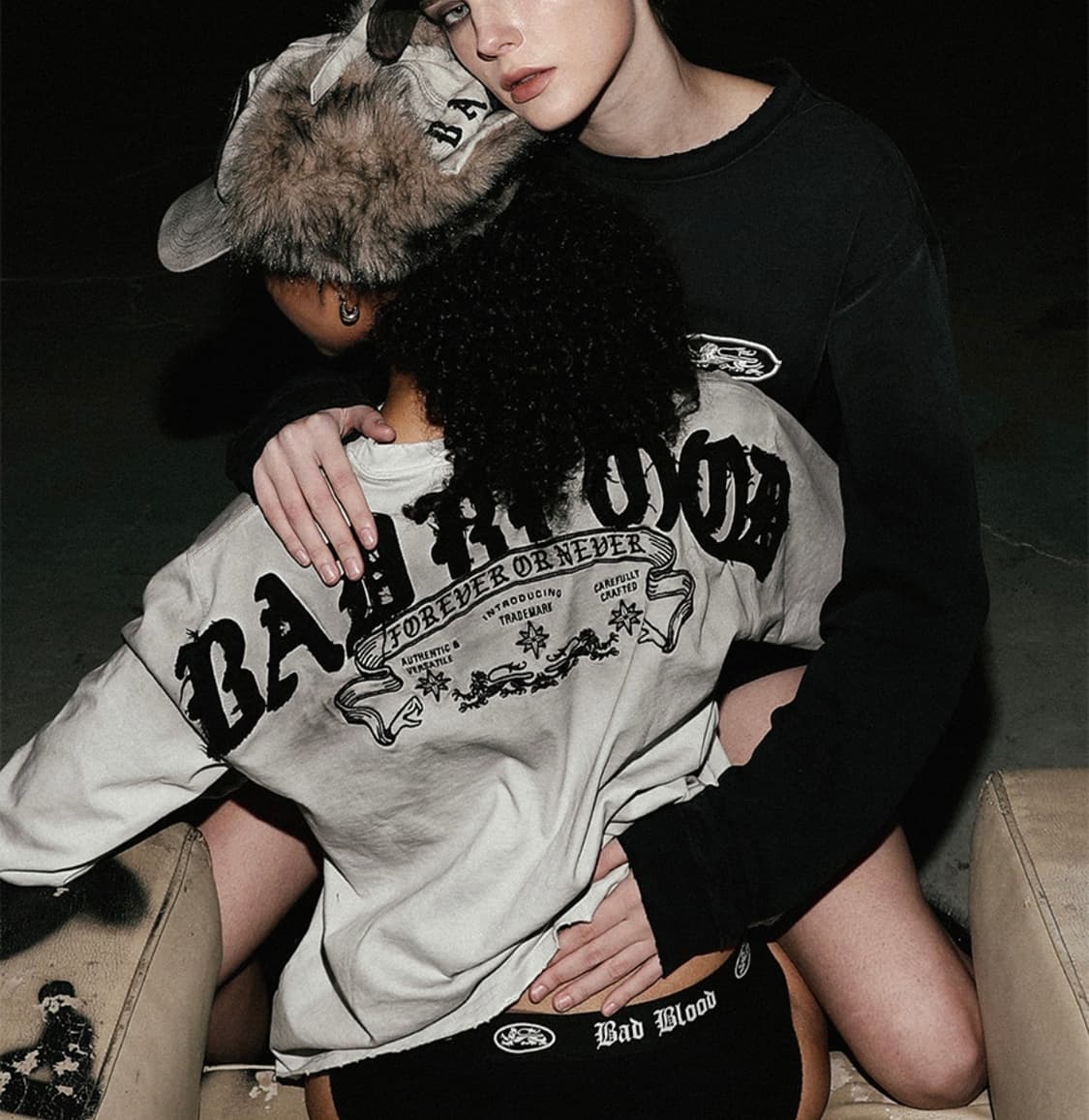 배드블러드 미스틱 패치 로고 롱슬리브 상품이미지3