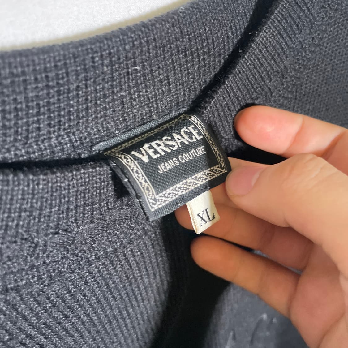 L-XL)베르사체 진스 꾸뛰르 로고 자수 니트 스웨터 상품이미지3