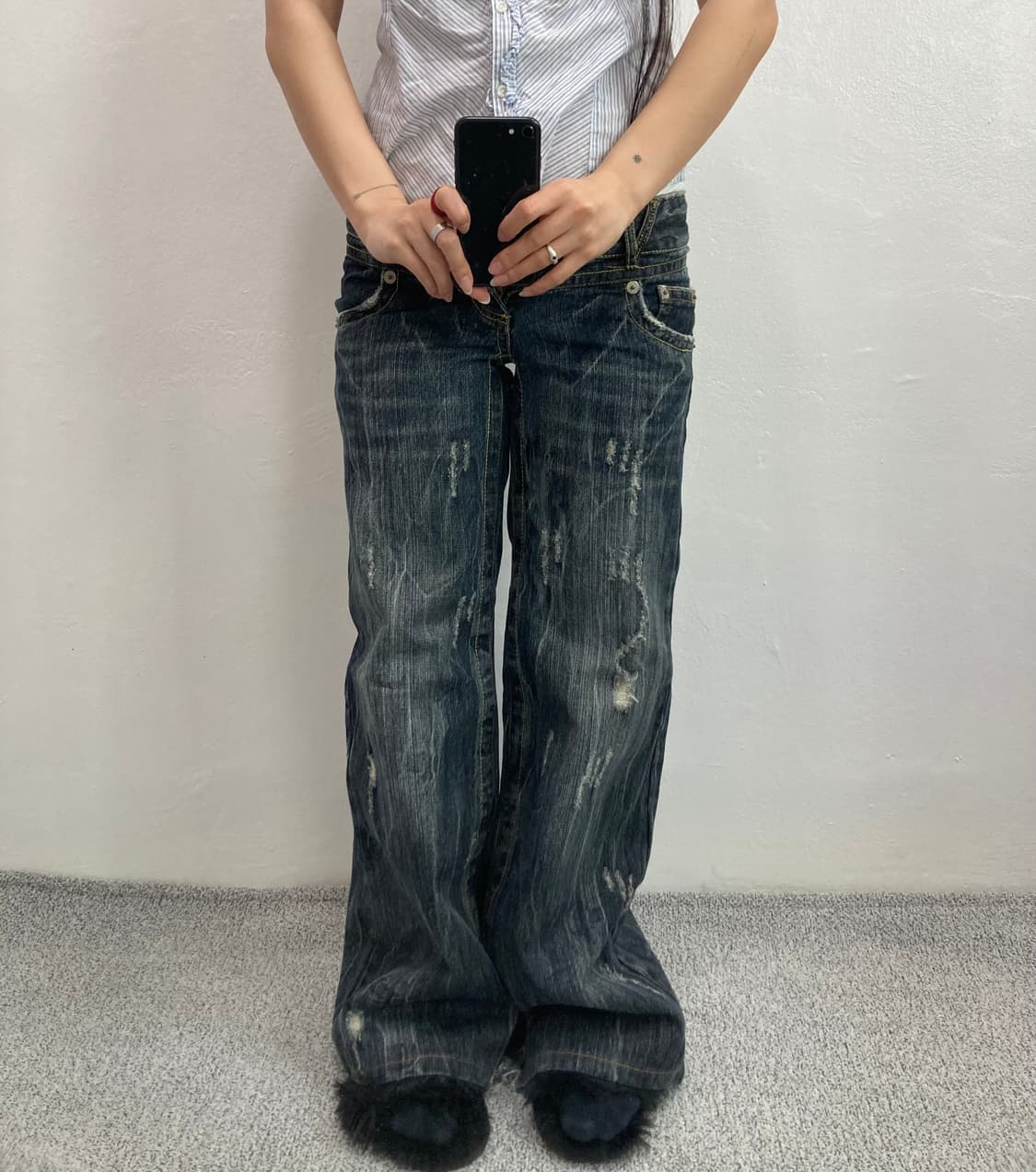 로우라이즈 워싱 데님 팬츠 상품이미지1
