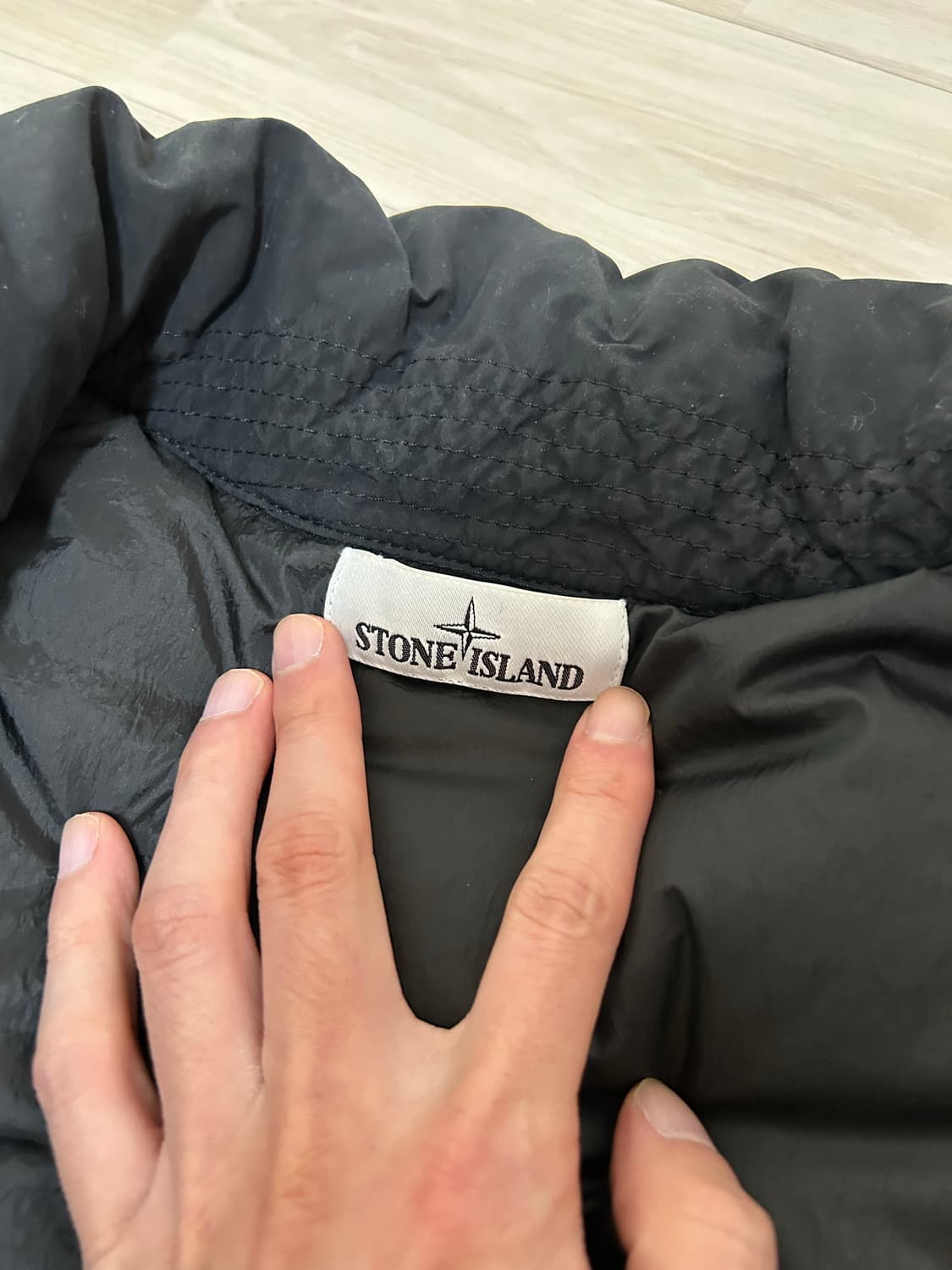 스톤아일랜드 크링클랩스 패딩 블랙 18 상품이미지8
