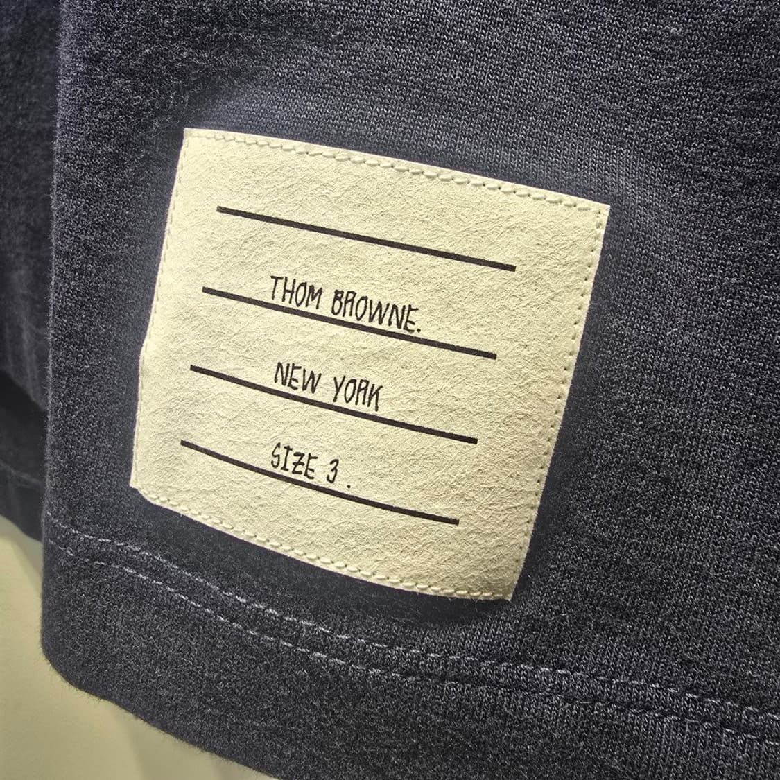 [정품] 톰브라운 RWB 스트라이프 반팔 티셔츠 네이비 3 상품이미지4