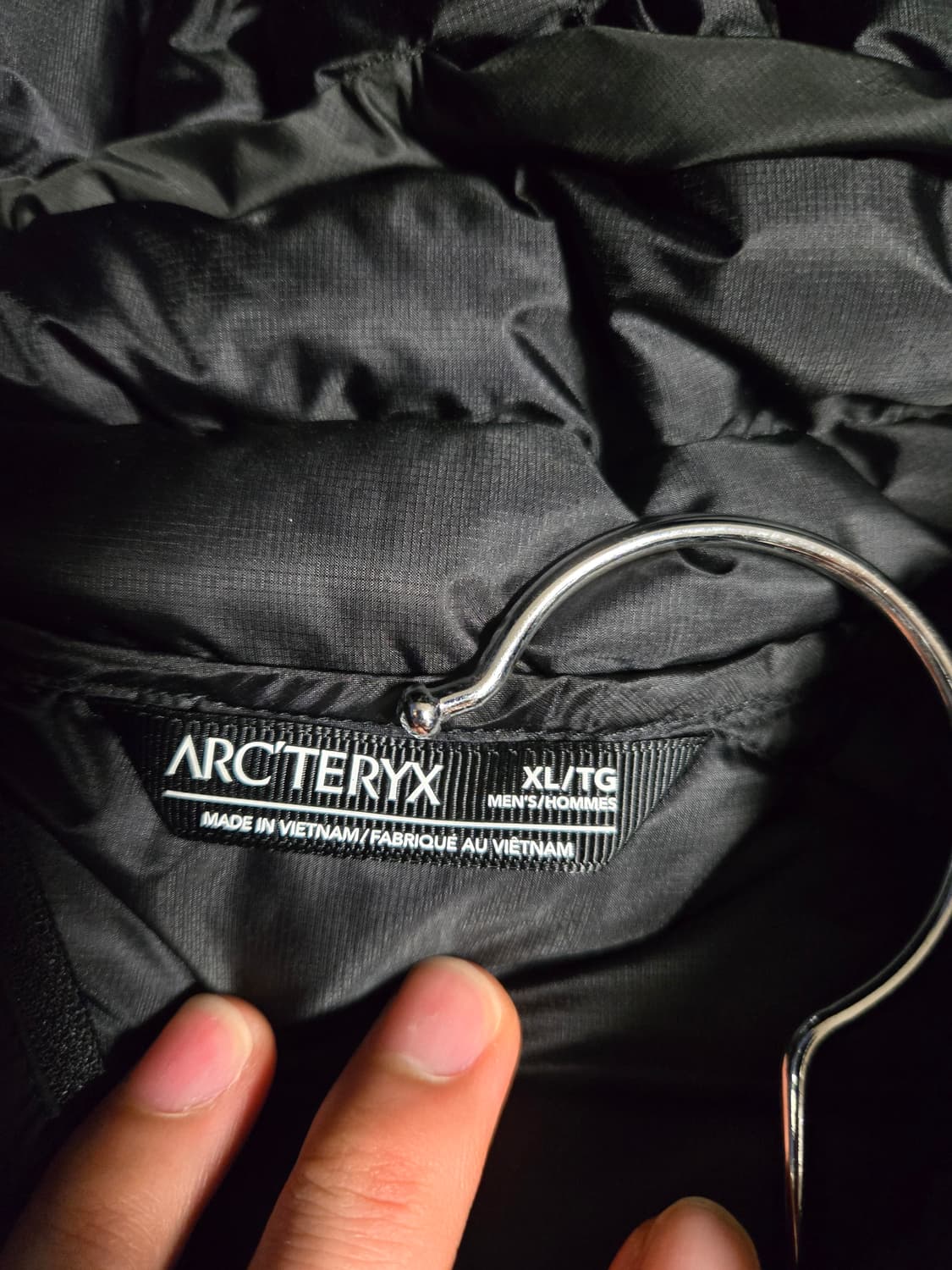 [XL]아크테릭스 세륨 후디 블랙 경량패딩 상태최상 상품이미지7