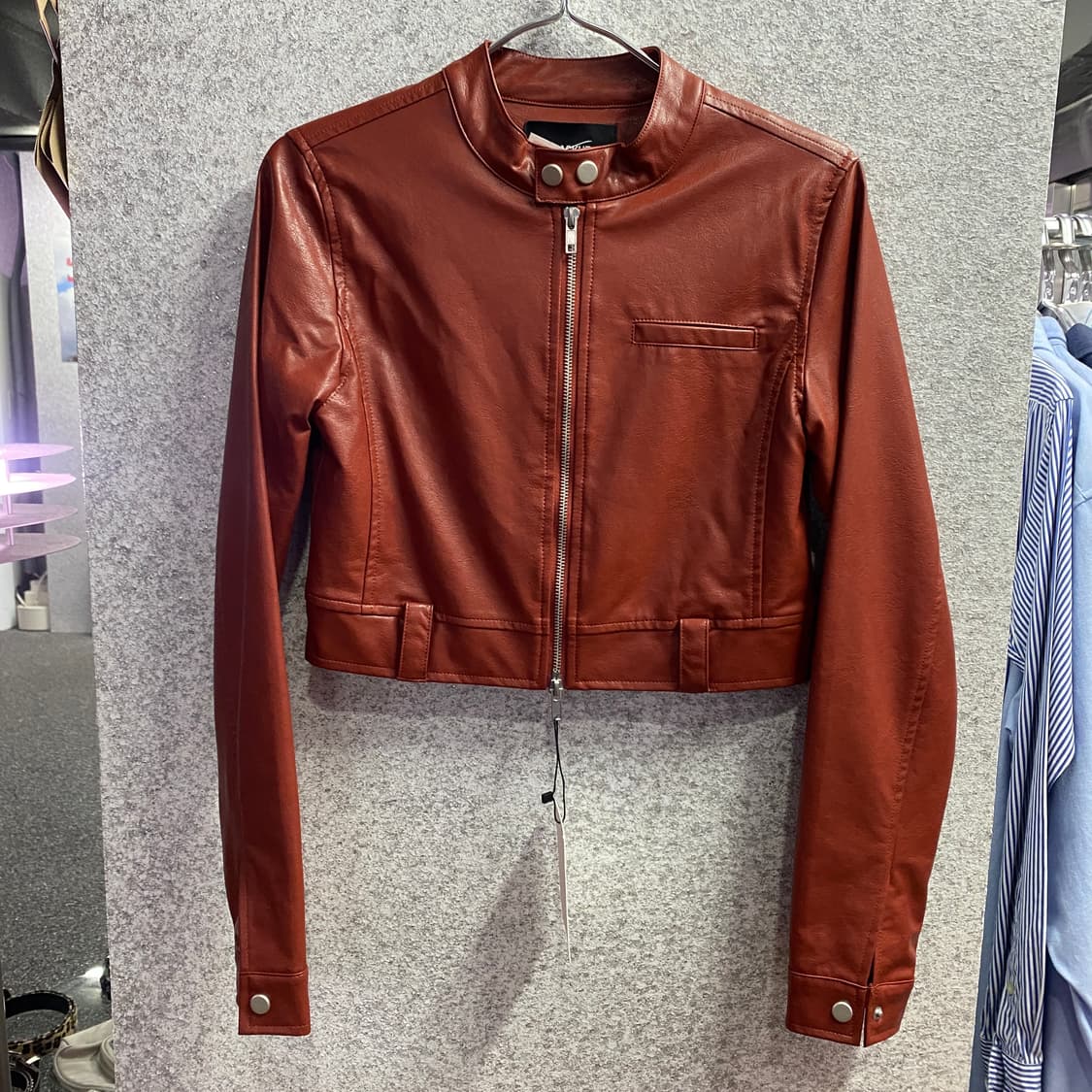 블랙업 브라운 레더 크롭 집업 자켓 B3944 상품이미지2