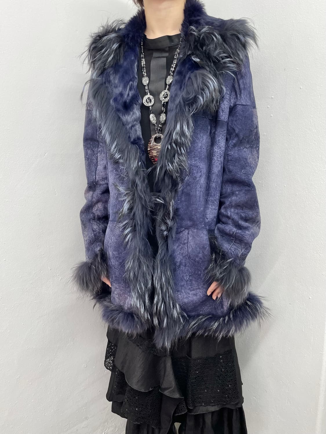 딥블루 디테일 퍼 무스탕  상품이미지1