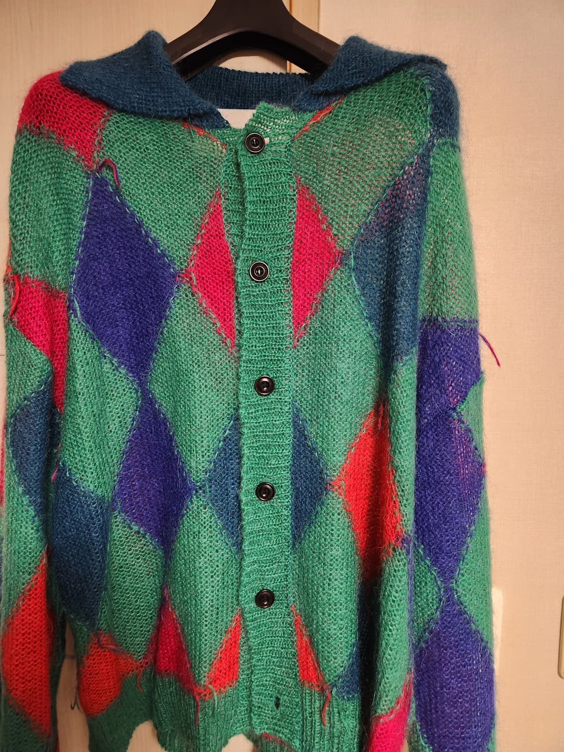 앤더슨벨  키드모헤어 아가일 가디건 카키 XL 상품이미지6