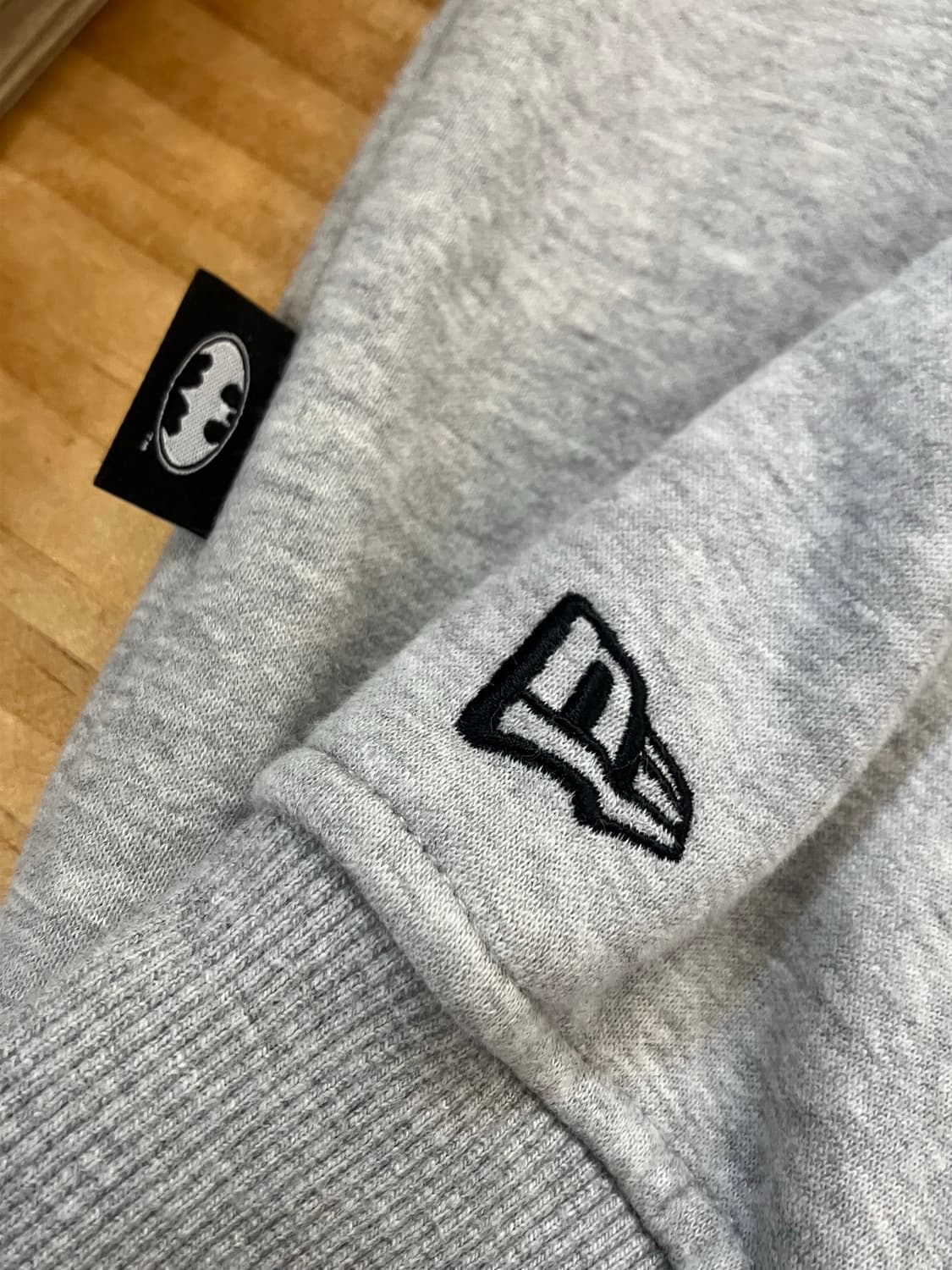 뉴에라 배트맨 80주년 기념 GCPD 기모 후드티 그레이 110  #cs 상품이미지6