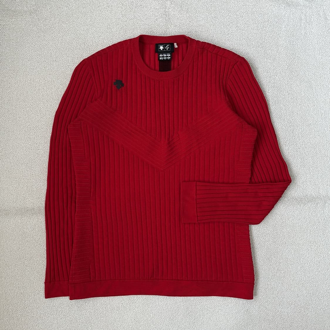 데상트골프 라운드넥 니트 상품이미지1