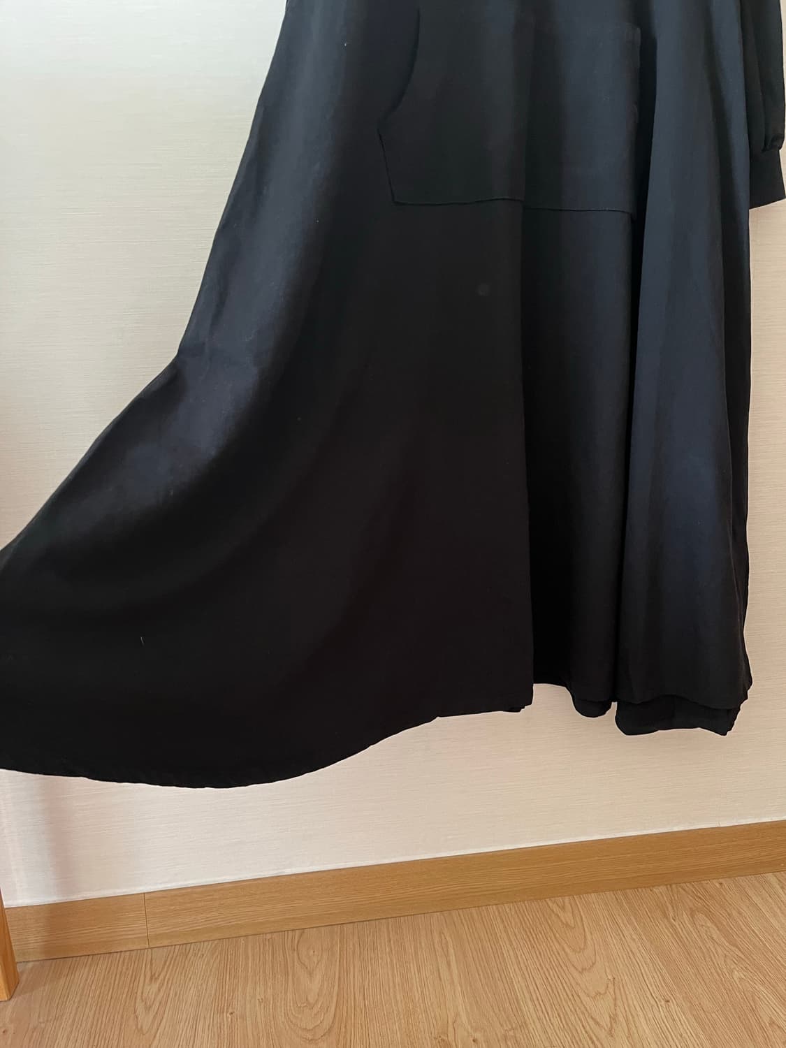 CUBE SUGAR 오버핏 면 블랙 후드 롱원피스 상품이미지4