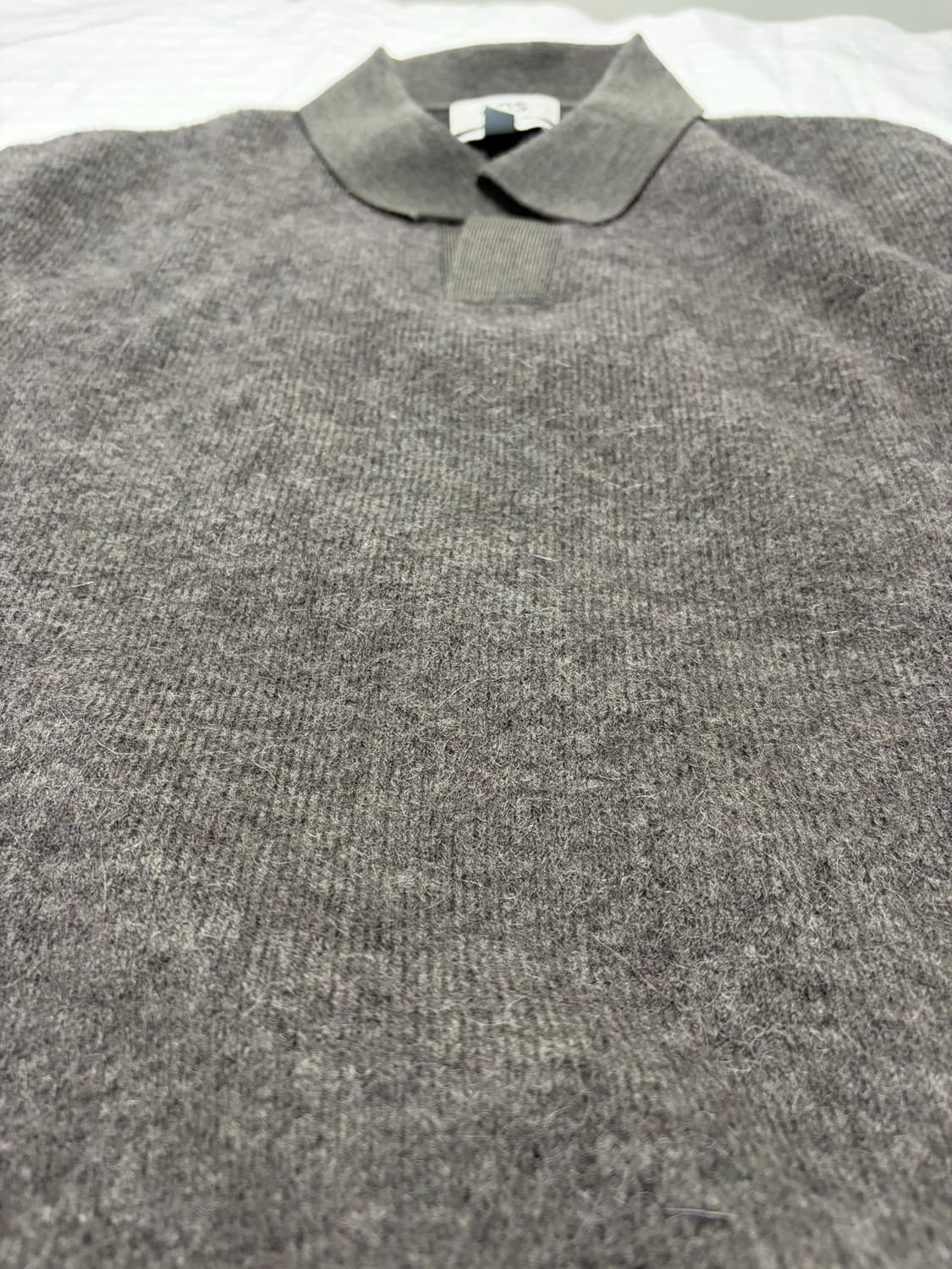 cos 오픈카라 니트 그레이 S 상품이미지3