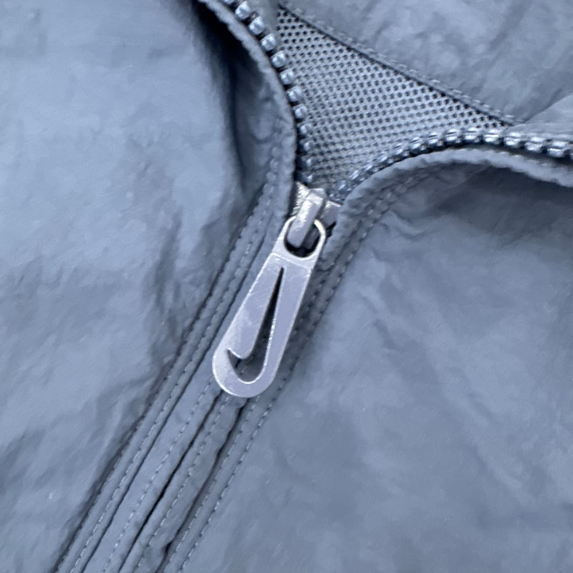 L 나이키 NSW 솔로 스우시 우븐 썬더블루 바람막이 자켓  상품이미지4