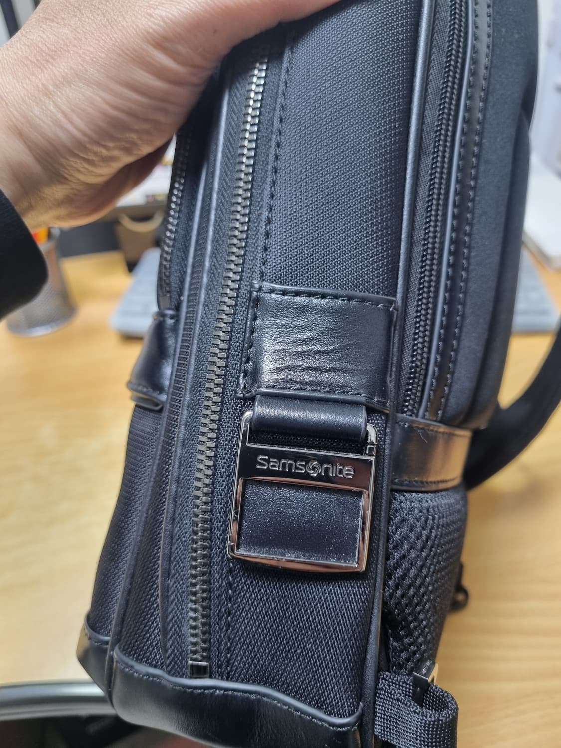 샘소나이트 벤슨 슬링백 상품이미지5