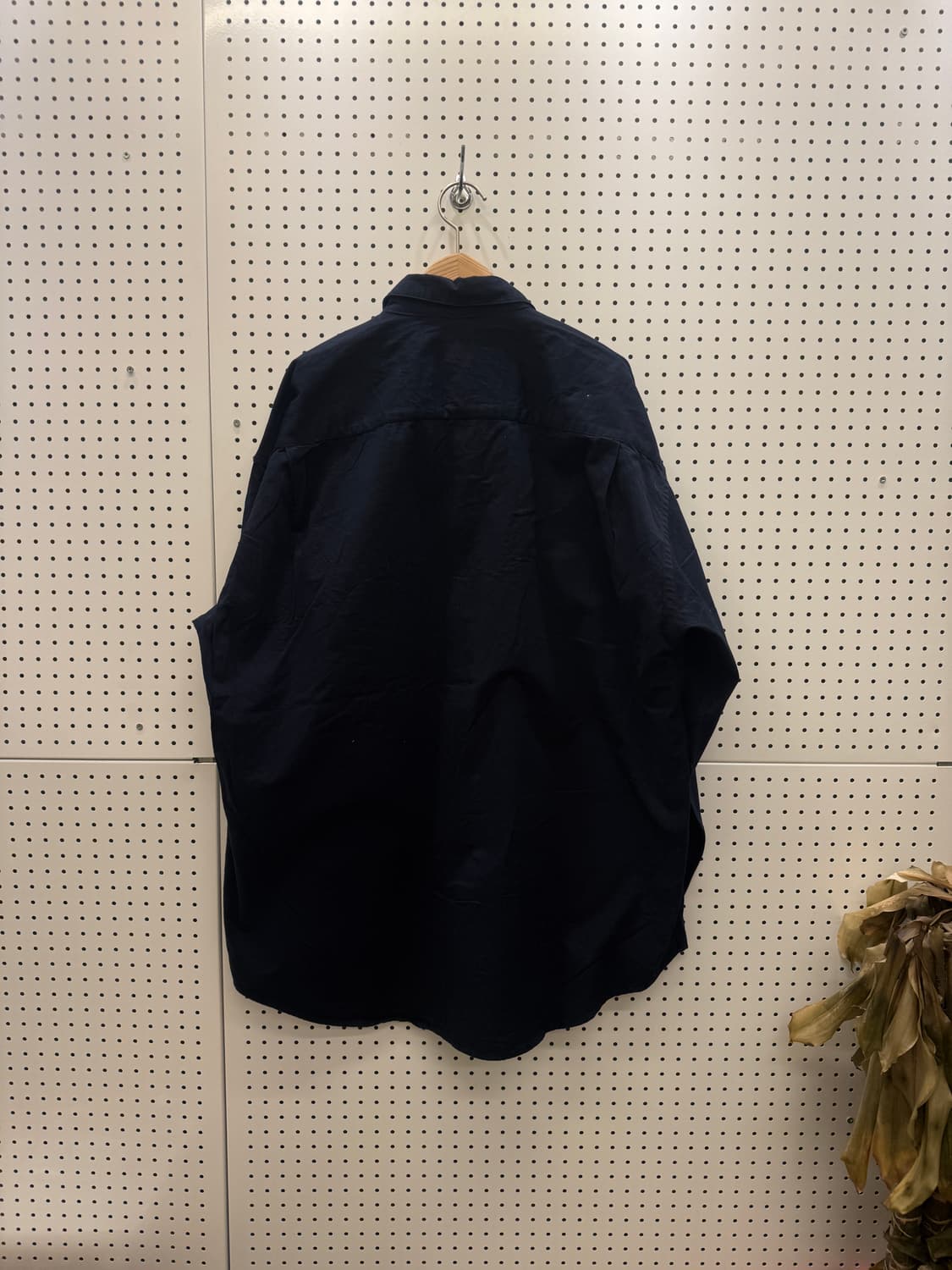 칼하트 박시핏 투포켓 워크 셔츠 네이비 U172 상품이미지3