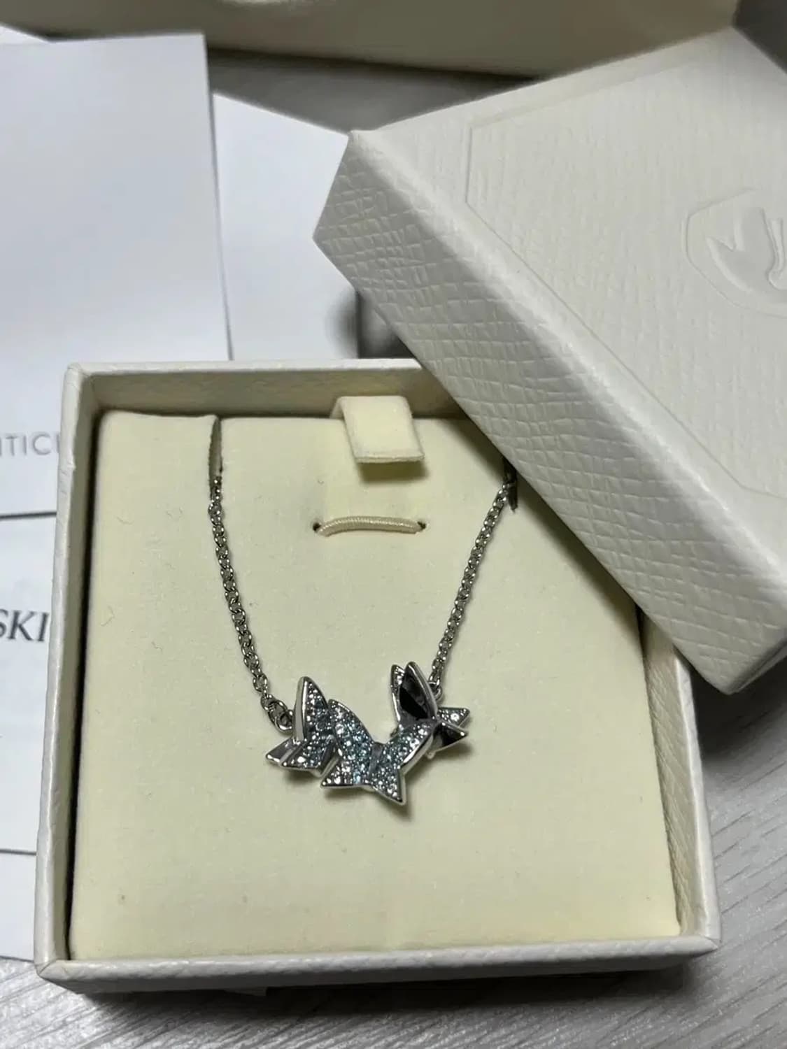 (단순개봉/급처) 스와로브스키 나비 목걸이 상품이미지1