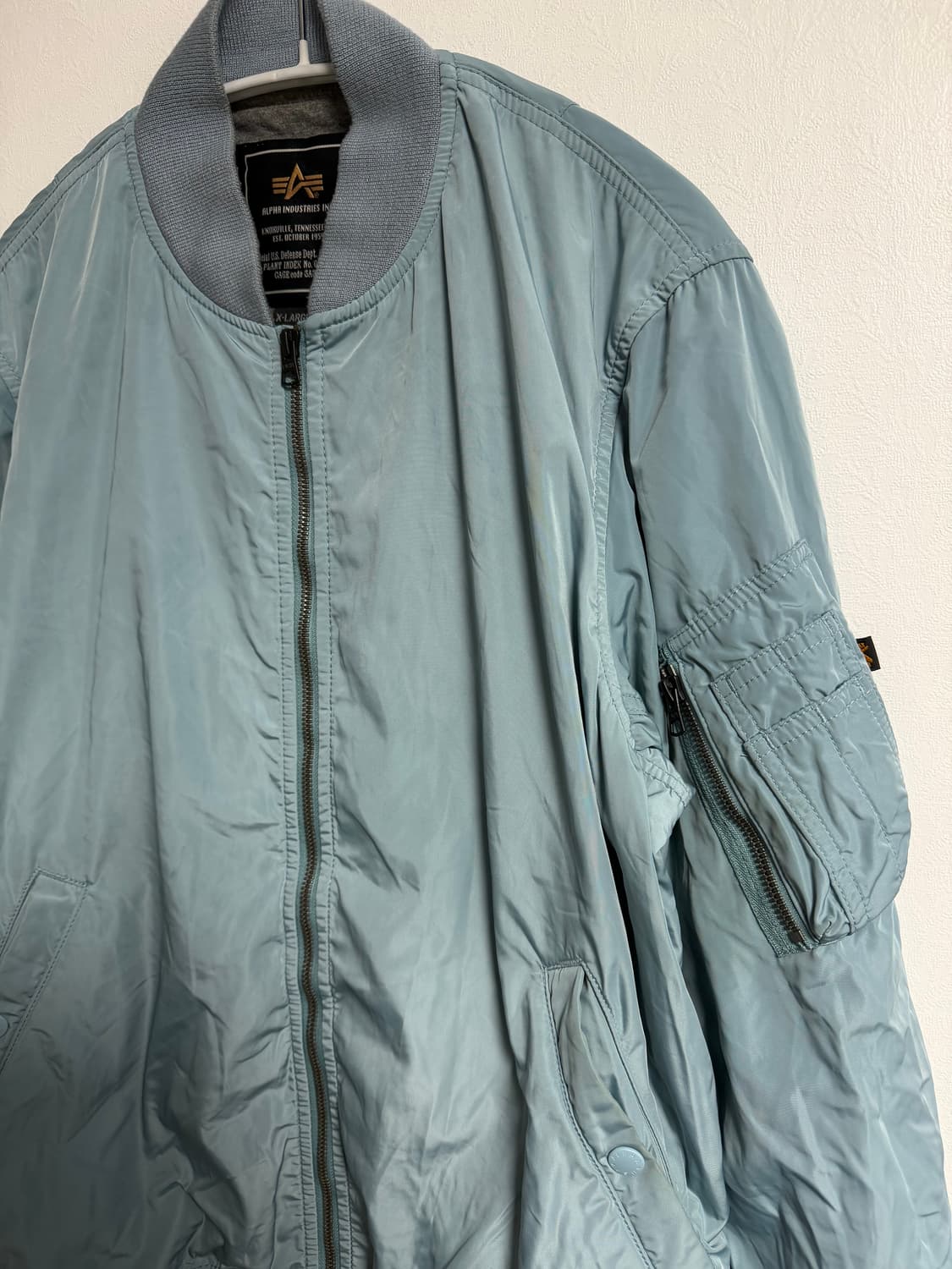 알파 인더스트리 MA-1 플라이트 자켓 상품이미지3