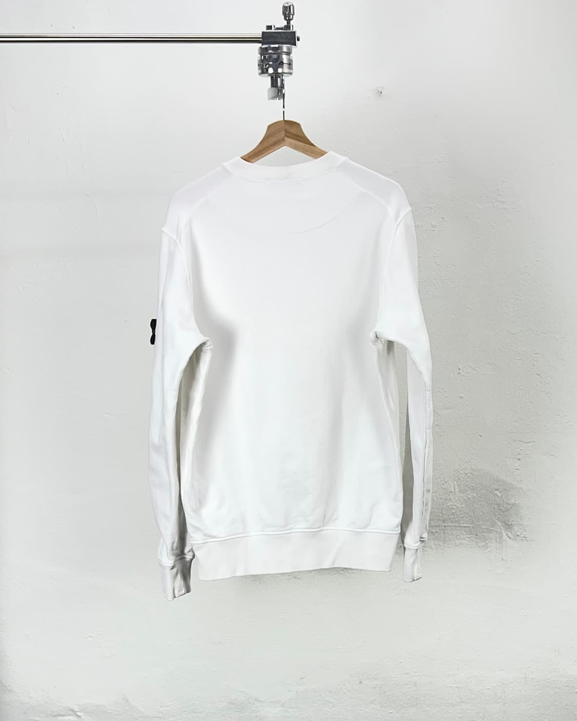 스톤아일랜드 화이트 크루넥 와펜 스웨트 셔츠 상품이미지6