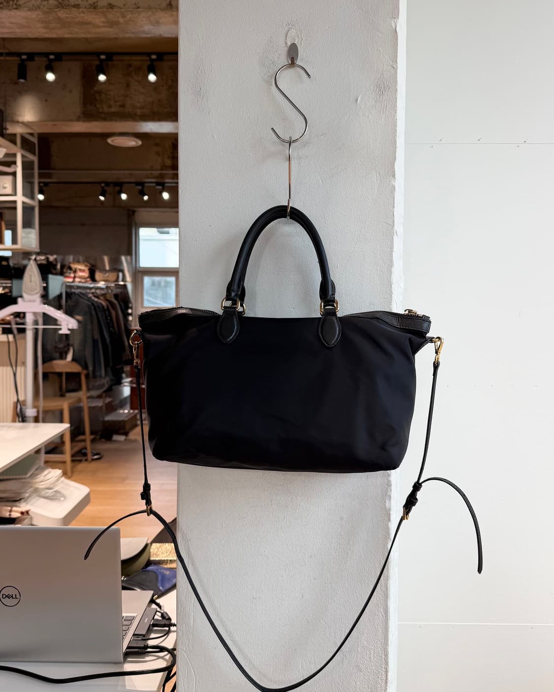 프라다 블랙 테수토 포코노 나일론 2WAY 토트백 상품이미지5