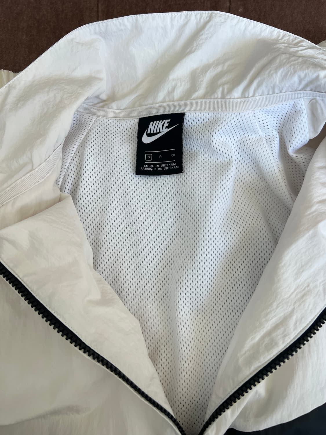 나이키 남여공용 화이트 빅스우시 바람막이점퍼
 상품이미지3