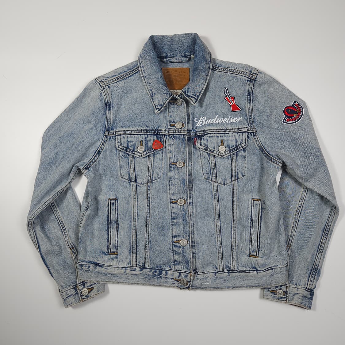 리바이스 버드와이저 커스텀 데님 자켓 상품이미지1
