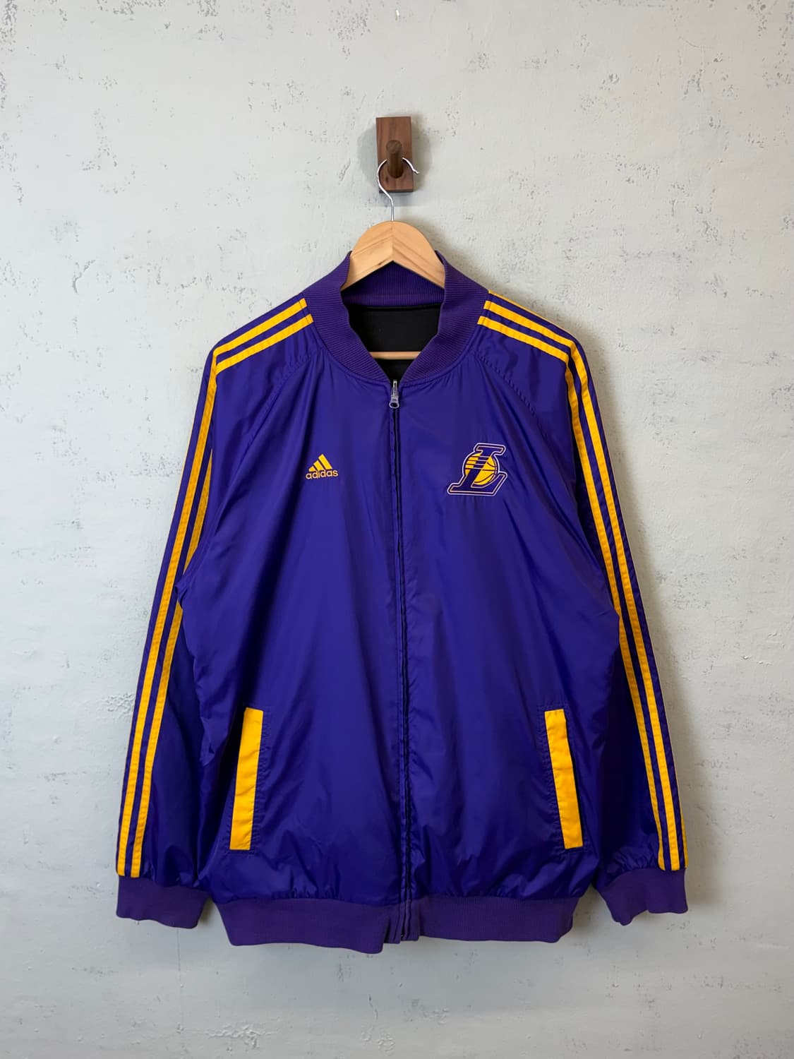 아디다스 NBA 레이커스 리버시블 자켓 상품이미지3