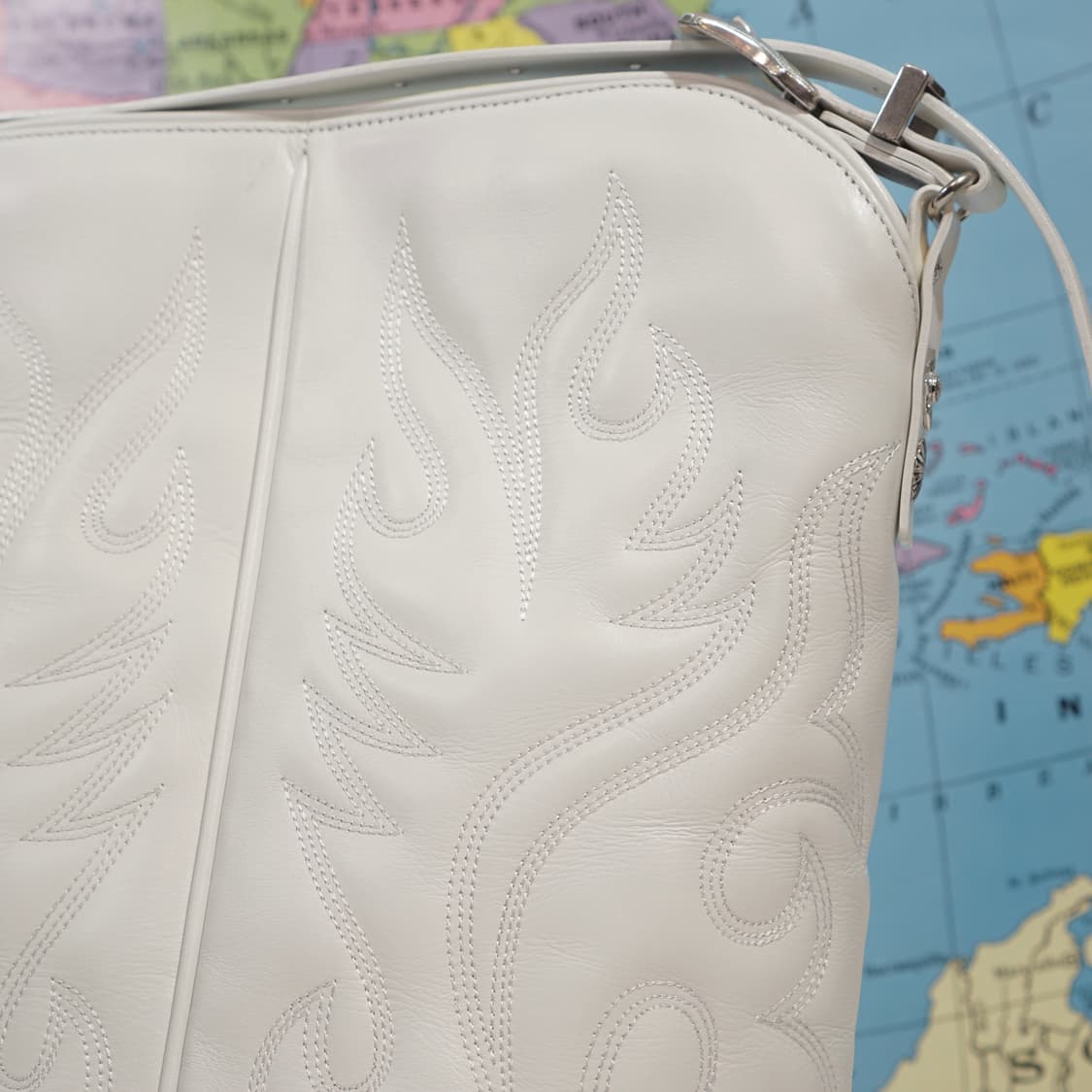 토가 아카이브 23AW 웨스턴 레더 백 상품이미지6