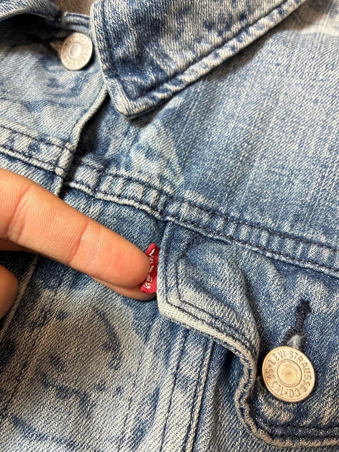 리바이스 00's 플로랄 데님 트러커 자켓 PN7953 상품이미지3