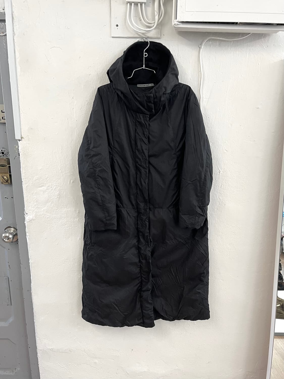 트랜짓 크링클 패딩 롱코트 상품이미지1