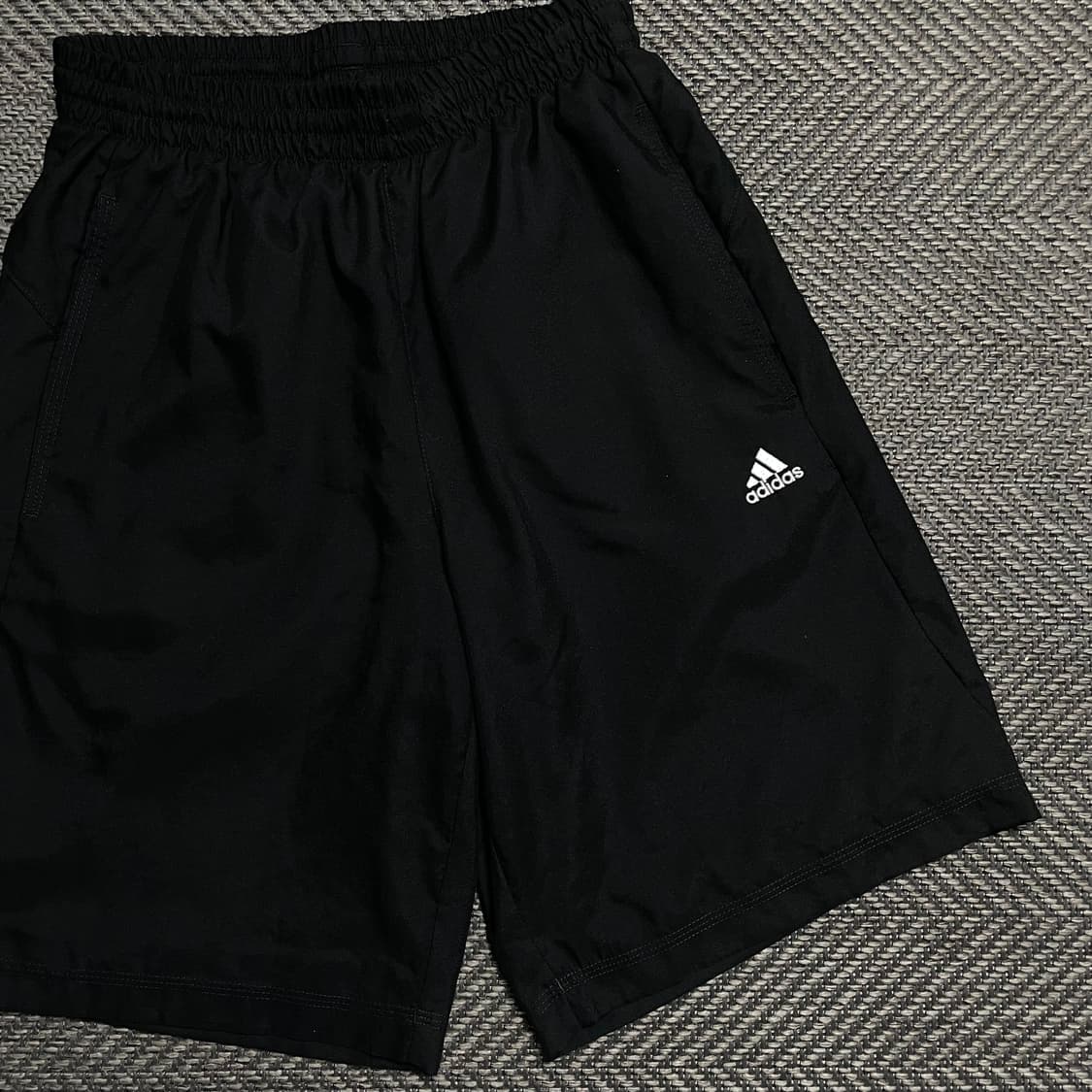 아디다스 에센셜 이너메쉬 우븐 쇼츠 블랙o 5271 상품이미지2