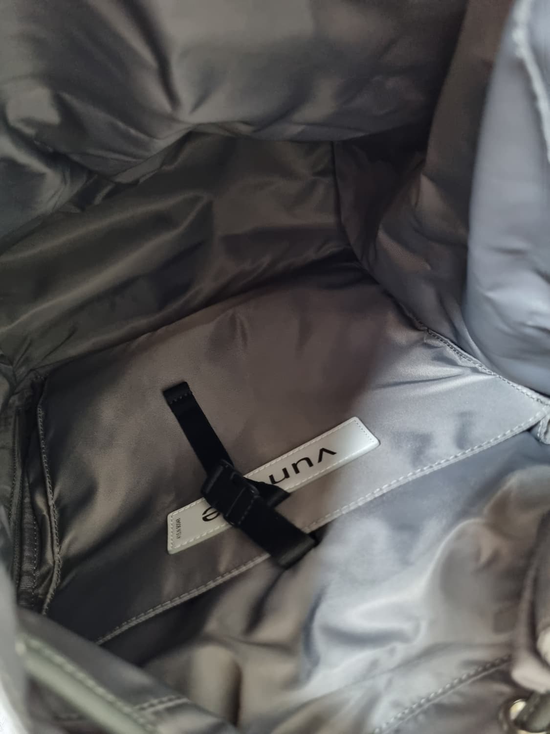 분크 헤이 더블 포켓 백팩 라지 그레이 상품이미지5