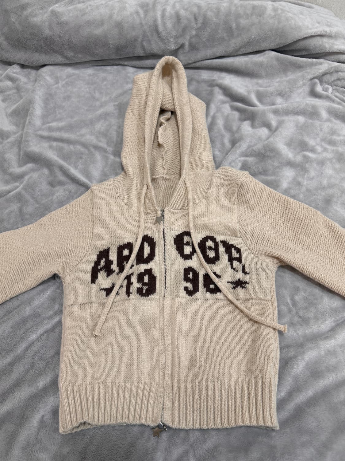 Lettering slim crop zip-up hoddie 상품이미지2